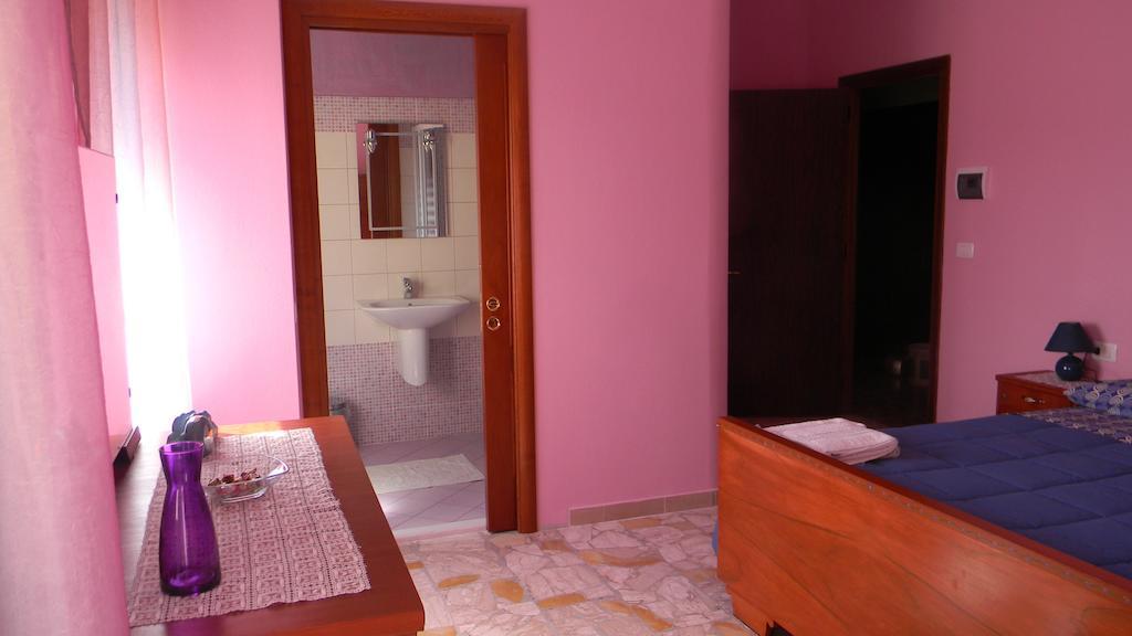 B&B Antoclo Di Concas Angela Margherita Villacidro Zimmer foto